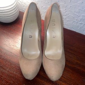 Unisa Nude Pumps
